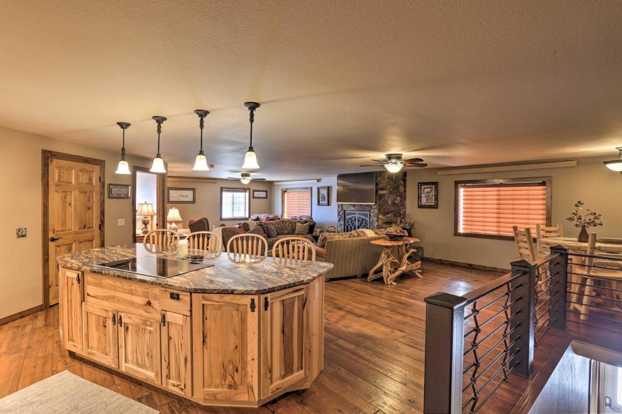 Modern Deadwood Apt With Mountain Views And Grill! Exterior photo
