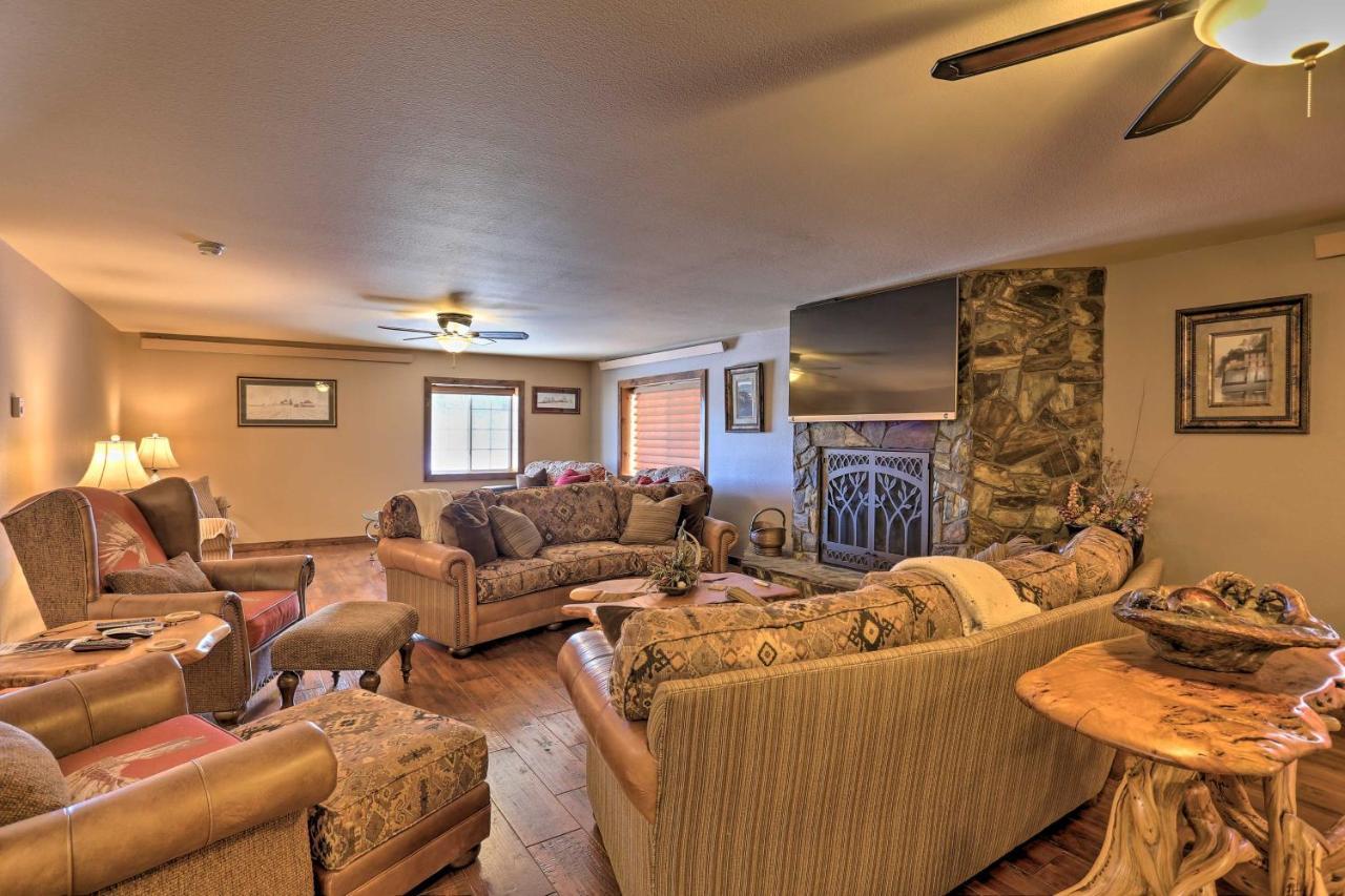 Modern Deadwood Apt With Mountain Views And Grill! Exterior photo