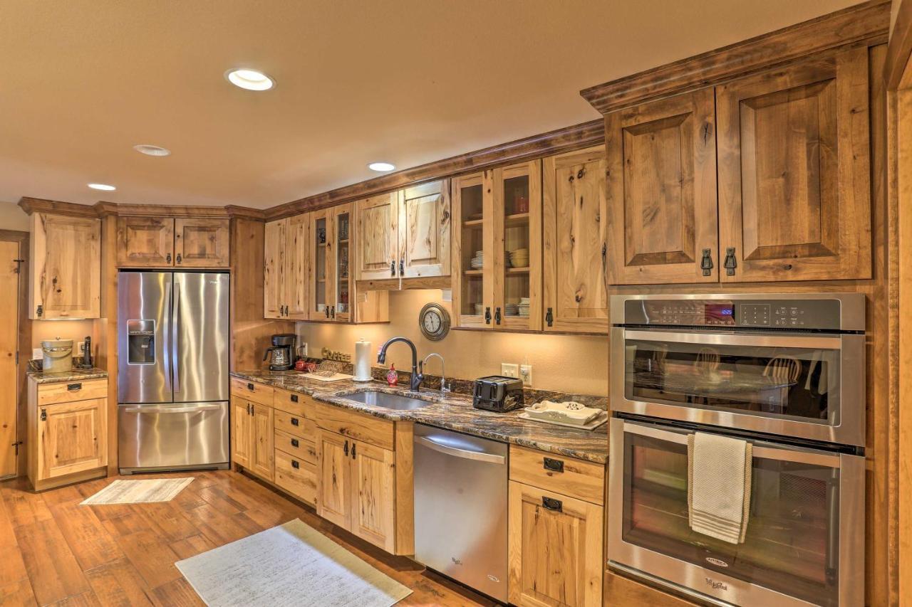 Modern Deadwood Apt With Mountain Views And Grill! Exterior photo